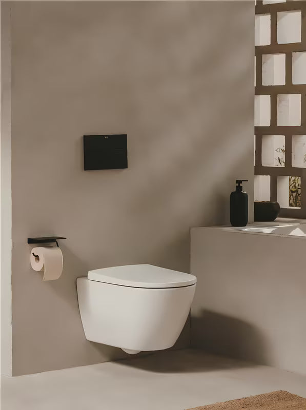 Viseča WC Školjka Roca Ona v beli barvi s skritim pritrjevanjem in odprtim splakovalnim robom