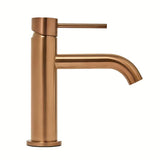 Enoročna stoječa armatura za umivalnik SAT Aurum v izvedbi rose gold brushed brez odtoka