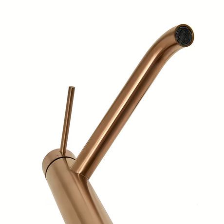 Visoka enoročna armatura za umivalnik SAT Aurum v površini rose gold brushed z okroglim dizajnom