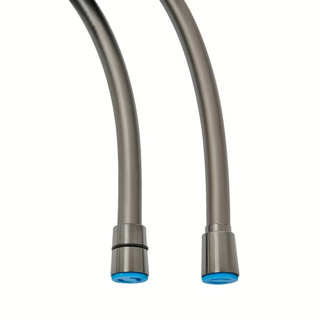 Cev za Tuš SAT Aurum v brušeni izvedbi gun metal z zaporo proti vrtenju, dolžina 150 cm.