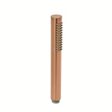 Ročna prha SAT Aurum v izvedbi rose gold brushed z okroglim dizajnom in ergonomskim ročajem.