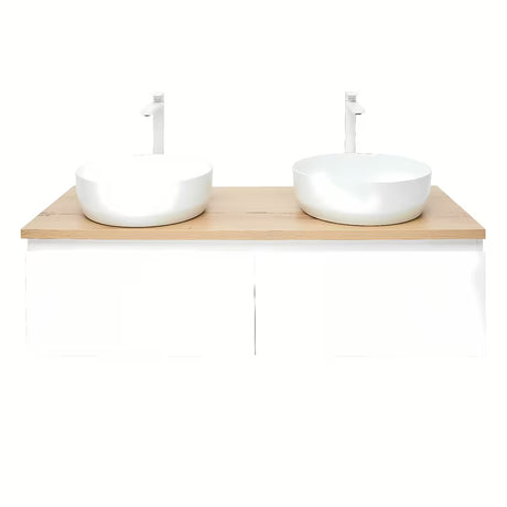 Viseča kopalniška omarica SAT B-Way 1 u bijelom sjaju s pokrivno ploščo u dekoru hrasta