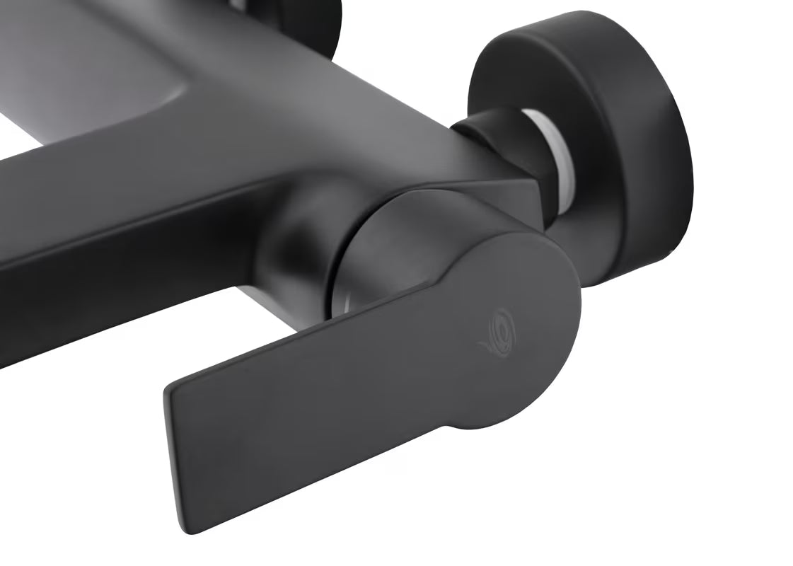 Enoročna kada i armatura za tuš SAT by Paffoni B-Way u mat crnoj boji