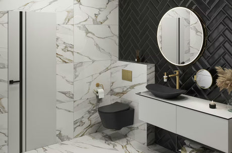 Črno-mat viseča WC školjka SAT Brevis s skritim pritrjevanjem in sedežem mehko Zapiranje Soft Close