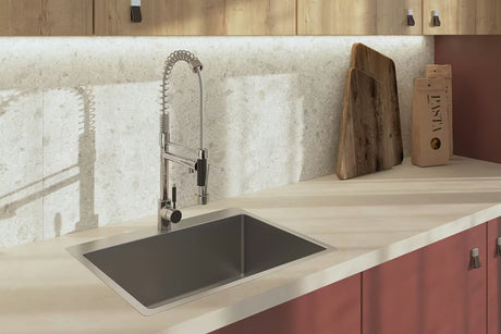 Kromirana armatura za pomivalno korito SAT Chrome s tušem, zakretnim izljevom i upravljanjem ručicom