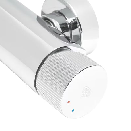 Kromirana enoročna armatura za tuš SAT Evolution pro za zidnu montažu brez tuš seta.