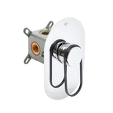 Podometna enoročna armatura za tuš SAT Fusion u sjajnoj crnoj izvedbi s podžbuknim tijelom.