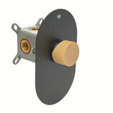 Podometna armatura za tuš SAT Fusion s ručicom u dekoru svijetlog drva i krom izvedbi.