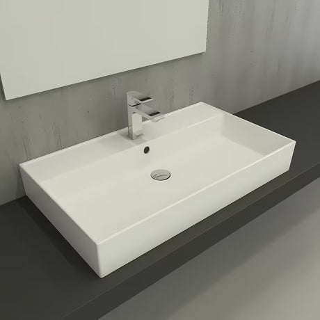 Bel keramični umivalnik SAT Infinitio 80,5x46,5 cm s prelivom in oglato zasnovo
