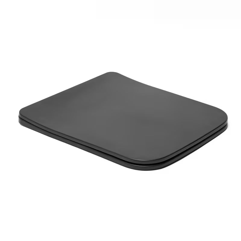 Črna WC deska SAT Infinitio v oglatem dizajnu s funkcijama mehko Zapiranje Soft Close in EasyLock.