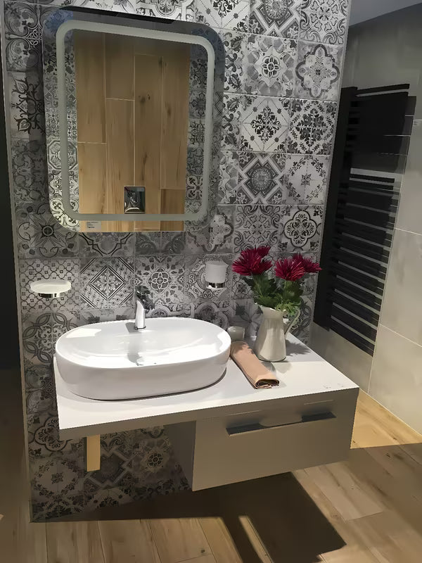 Bijeli keramički ovalni umivalnik na ploščo SAT Infinitio 60 x 40 cm brez preliva s otvorom za pro slavinu