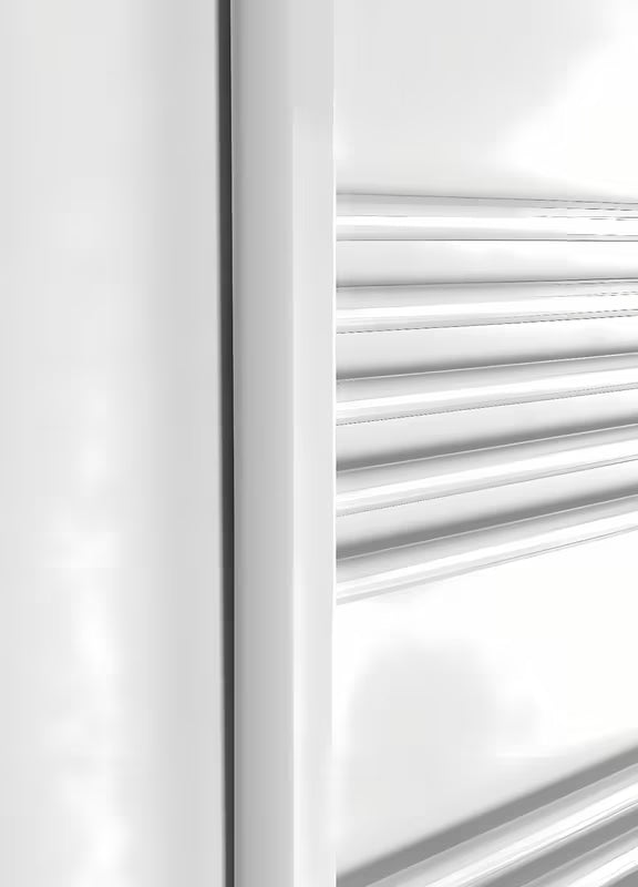 Bel kombiniran radiator SAT KD 180x60 cm s stranskim priklopom na razmak.