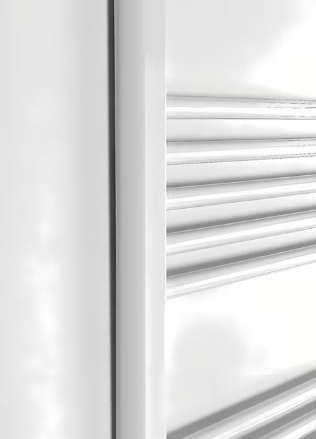 Bel kombiniran radiator SAT KD 180x60 cm s stranskim priklopom na razmak.