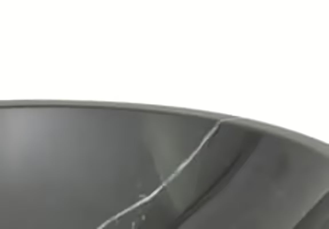 Umivalnik na ploščo SAT Purity od pravog crnog mramora dimenzija 43 x 43 cm brez preliva.