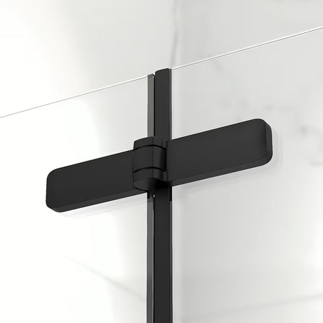 Pravokotna tuš kabina SAT Sk 90 x 80 cm u crnoj izvedbi s prozirnim staklom i preklopnim vratima.