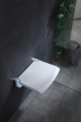 Bijelo sklopivo sedež za tuš SAT pro za udobnije i sigurnije tuširanje