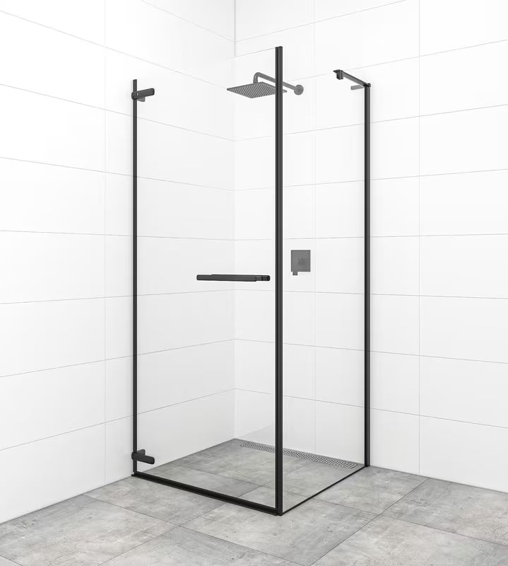 Nihajna tuš vrata SAT Tgd New 80 cm v mat črni barvi s prozornim steklom in premazom Easyclean.