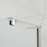 Kvadratna tuš kabina SAT TGD New 80x80 cm u kromu s prozirnim staklom i bezokvirnom konstrukcijom.