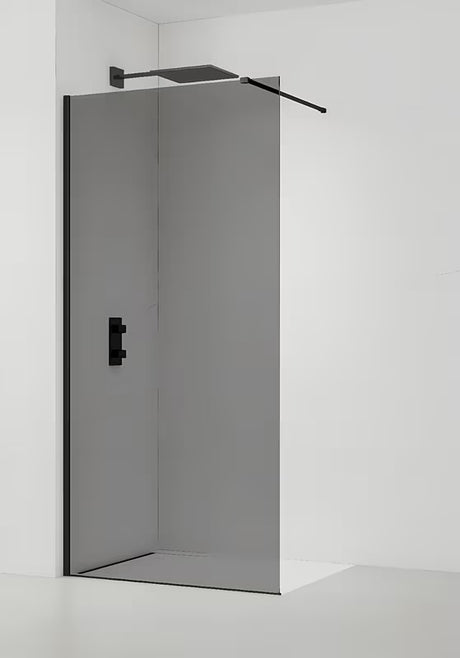 SAT Walk-in tuš stena Walk-In 110 cm v črni izvedbi z neprosojnim dimljenim steklom.