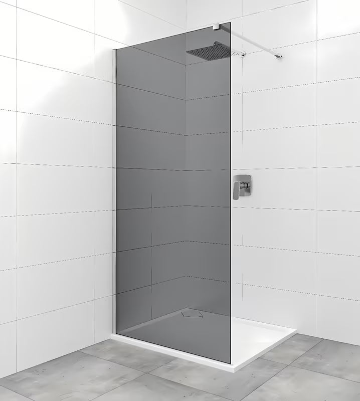 SAT Walk-in tuš stena Walk-In 140 cm v sijajnem kromu z neprosojnim dimljenim steklom.