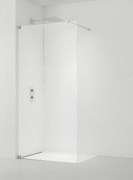 Tuš stena walk-in SAT Walk-in 70 cm s prozornim steklom brez dekorja in profili v sijajnem kromu.