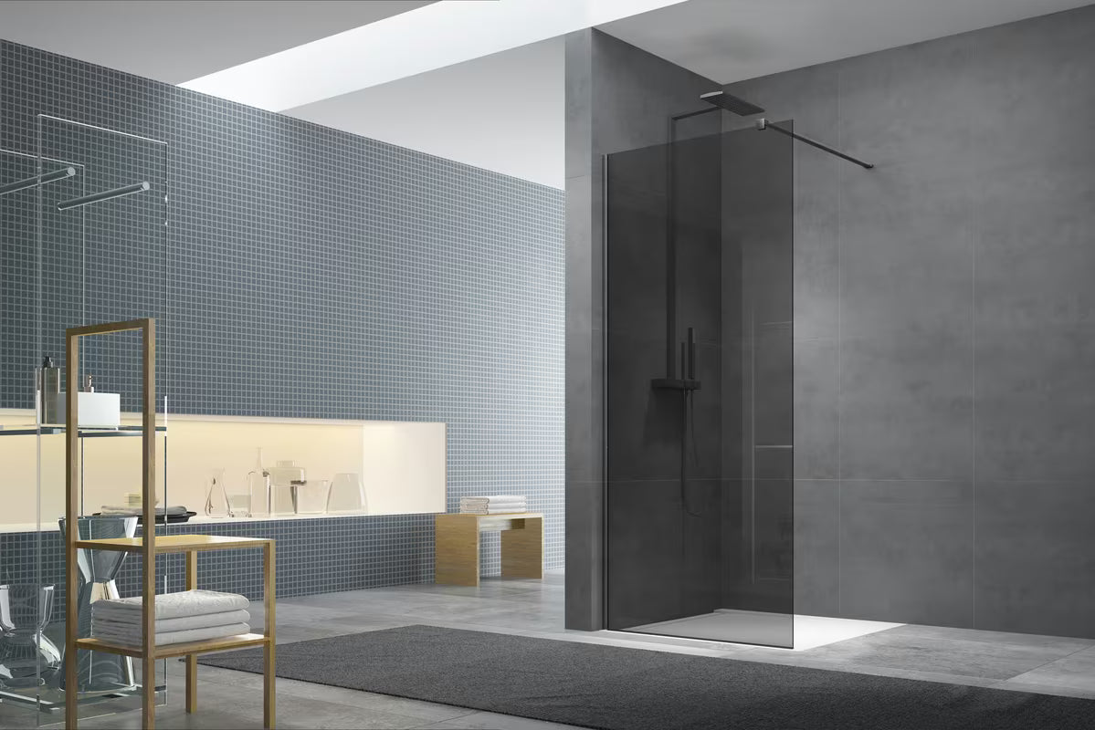 Komplet SAT Walk-In za pro tuš kabino Walk-in v izvedbi PVD gun metal s stranskim profilom in spodnjo letvijo