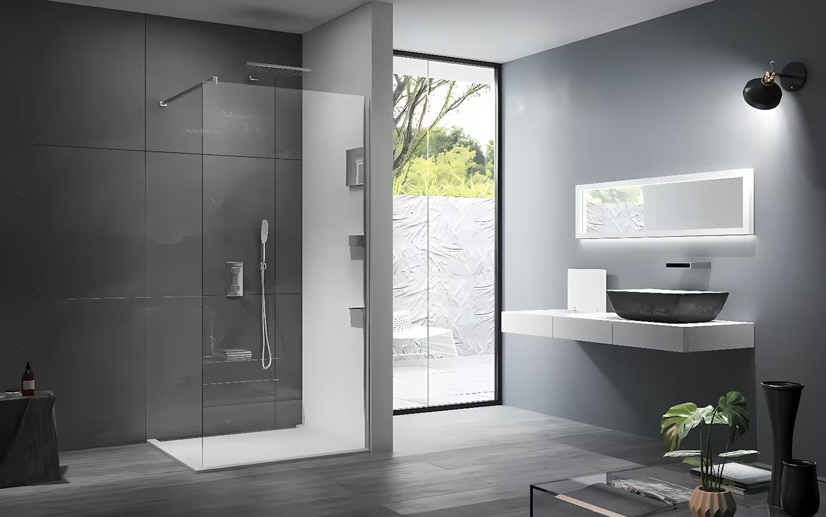 Kromirani profilni nosač SAT Walk-in pro za tuš paravan s donjom brtvenom letvicom i montažnim paketom.