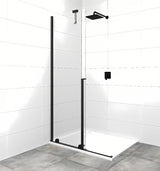 Tuš stena Walk-In SAT Xmotion 110 cm v črni barvi s prozornim steklom in drsnim odpiranjem.