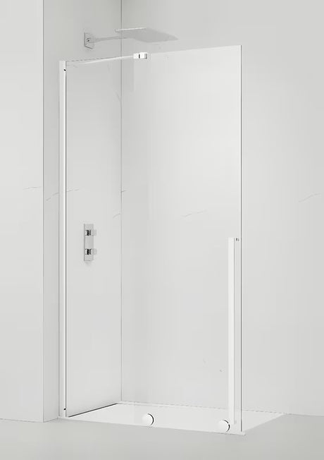 Walk-in tuš stena SAT Xmotion 140 cm z belimi profili in prozornim steklom brez dekorja