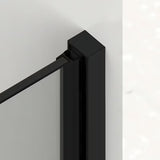 Tuš vrata za nišo SAT Xmotion 140 cm v črni barvi s prozornim steklom in drsnim odpiranjem.