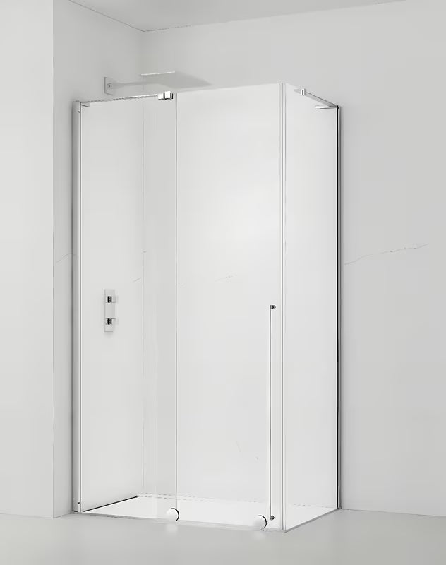 Tuš kabina SAT Walk-In Xmotion 140x100 cm z drsnimi vrati, prozornim steklom in sijajnim kromom.