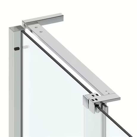 Tuš stijena SAT Walk-In Xmotion Walk-In 140 cm u sjajnom kromu s prozirnim staklom i kliznim sustavom.