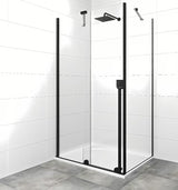Pravokotna tuš kabina SAT Xmotion 140x80 cm u crnoj izvedbi s prozirnim staklom i kliznim sustavom.