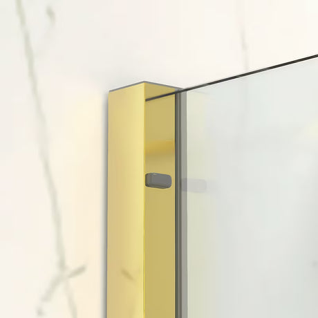 Drsna stena za kopalno kad SAT Walk-In Xmotion 150x117,5 cm od prozirnog stakla sa sjajnim zlatnim profilom.