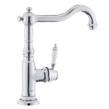 Kromirana armatura za pomivalno korito SIKO Provence s ručicom i zakretnim izljevom u retro dizajnu.