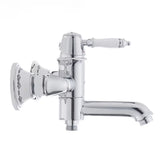 Kromirana enoročna stenska armatura za kad SIKO Provence u retro dizajnu s preklopnikom skrivenim u izljevu.