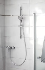 Kromirana ročna prha SIKO s premerom 115 mm in preklopom med 3 curki s tipko.