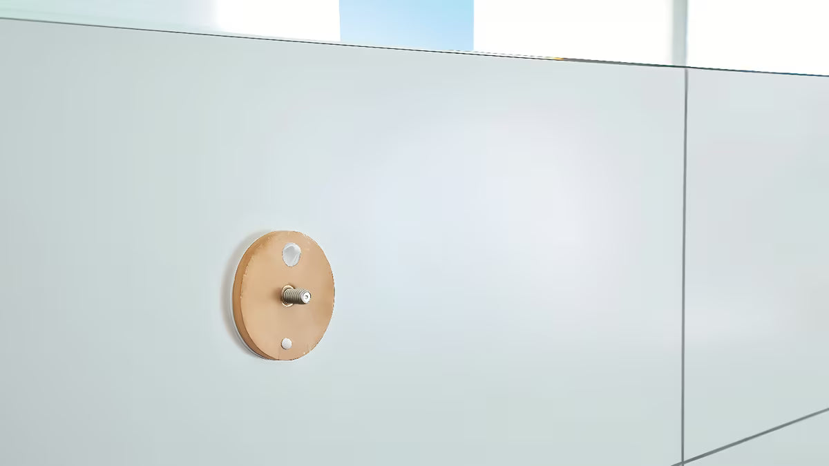 Stenski kavelj Tesa Moon od brušenog čelika pro za ručnike i ogrtače, s montažom bez bušenja