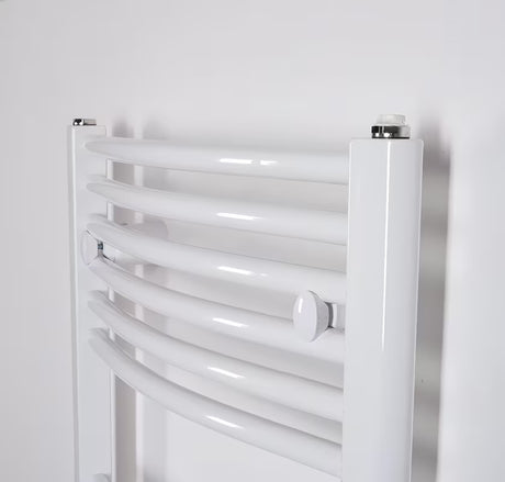 Bel kombiniran cevni radiator Thermal Trend KDO 45x132 cm za kopalnico