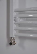 Bel kombiniran cevni radiator Thermal Trend KDO 45x185 cm za kopalnico.