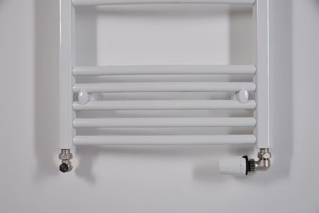 Bel kombiniran cevni radiator Thermal Trend KDO 132x75 cm pro za kopalnico ali hodnik.