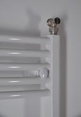 Bel kombiniran cevni radiator Thermal Trend KDO 132x75 cm pro za kopalnico ali hodnik.