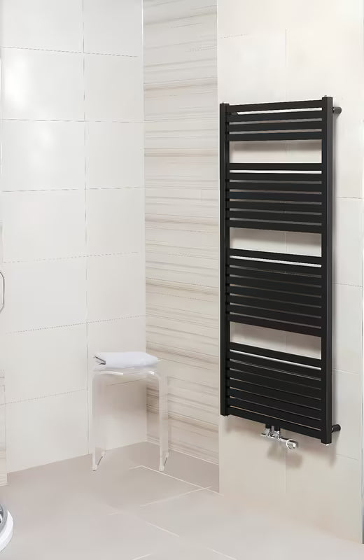 Črn kombiniran radiator Thermal Trend Kh 169x45 cm, primeren za toplovodno in kombinirano ogrevanje.