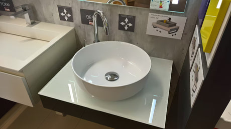 Bel umivalnik na ploščo SIKO Triomini Slim iz tanke keramike 38,5 x 38,5 cm brez preliva