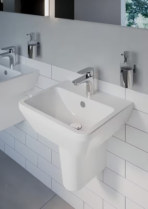 Viseči umivalnik Vitra Integra 50x43 cm z odprtino pro za armaturo na sredini v beli barvi.