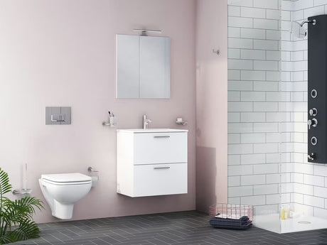 Bijeli koupalniški sestav Vitra Mia s keramičkim umivaonikom, visećim ormarićem, ogledalom i LED rasvjetom.