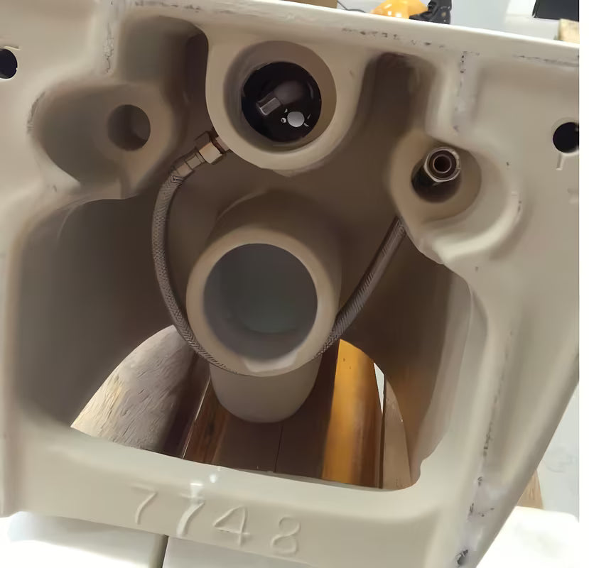 Viseča WC Školjka vitra Shift u bijeloj boji s bide mlaznicom brez splakovalnega kroga